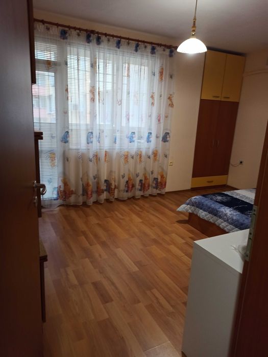 Дава се под наем Тристаен апартамент в Бургас, Меден рудник - зона А - 88 кв.м за 382.5 € - Снимка #11