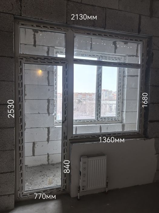 Балконный блок Raxau с глухим окном