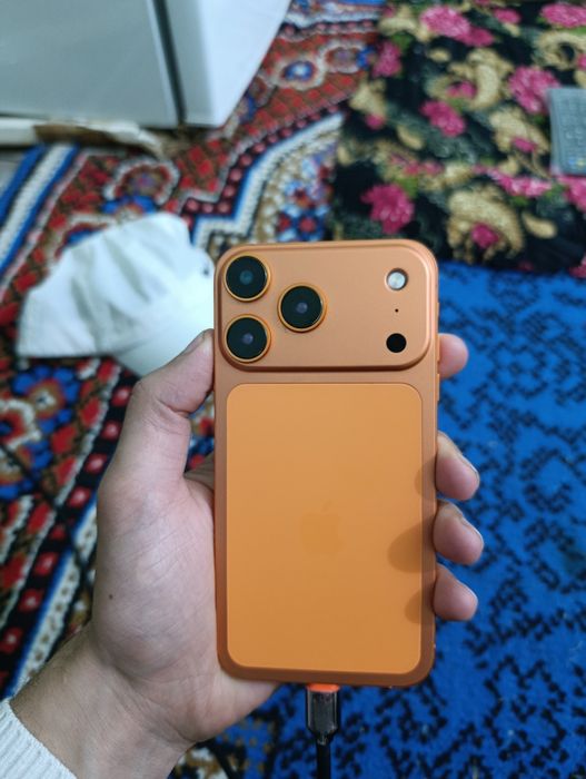 Iphone xr. 17 pro