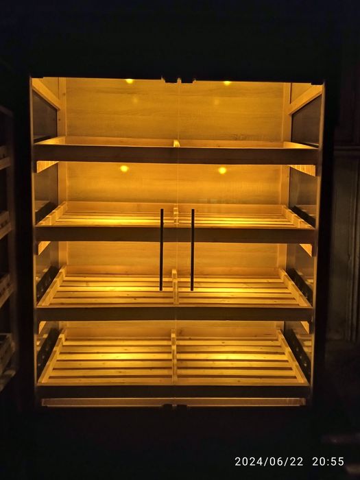 Дўконлар учун замонавий услубдаги витрина