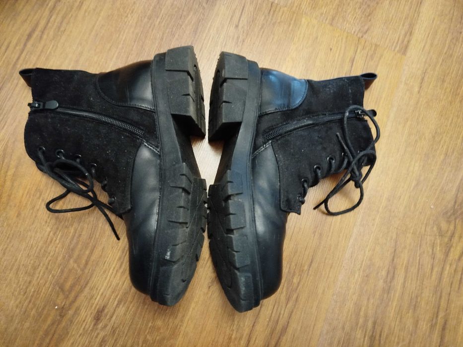 Детски боти с кожа и велур