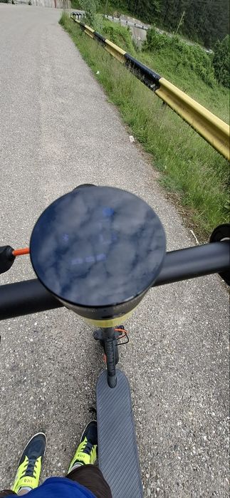 Vând trotineta  Xiaomi scooter elite