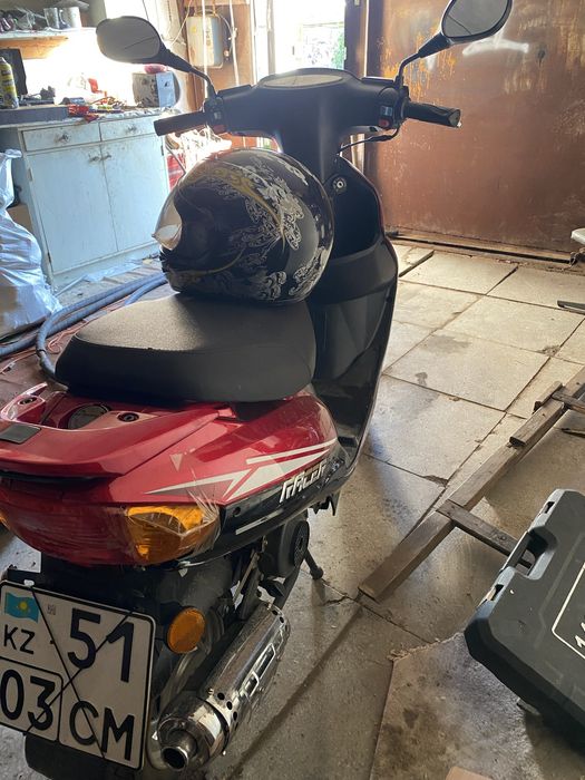 Скутер рейсер на ходу