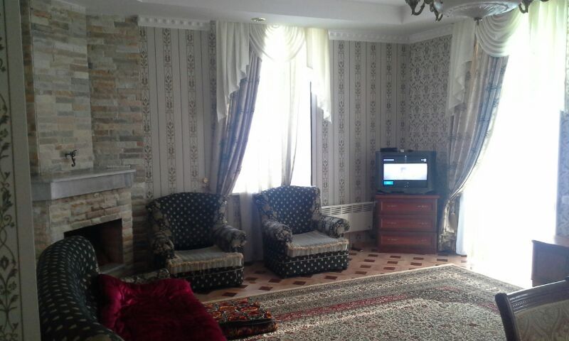 Евро дача в Чимгане продается.