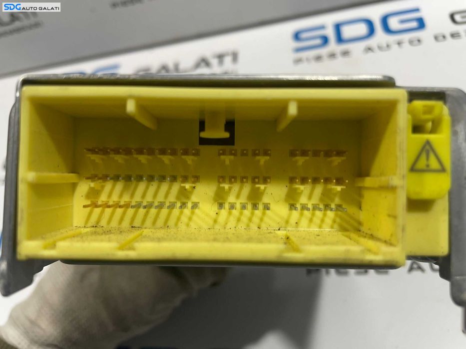 Unitate Modul Calculator Control Airbag Toyota RAV 4 2006 - 2013 Cod 89170-42211 150300-1480 [L3767]