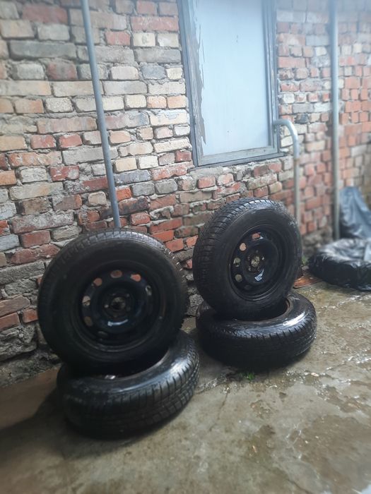 Vând anvelope de iarnă
