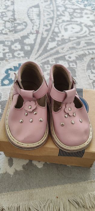 Сопаги.сандали.туфли.ботинки для девочек