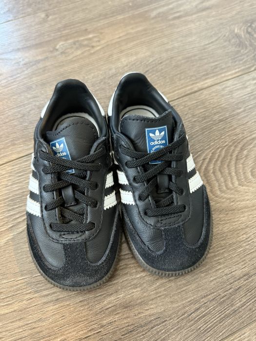 Разпродажба на  обувки Puma Fenty  Mini Melissa Zara  Adidas samba