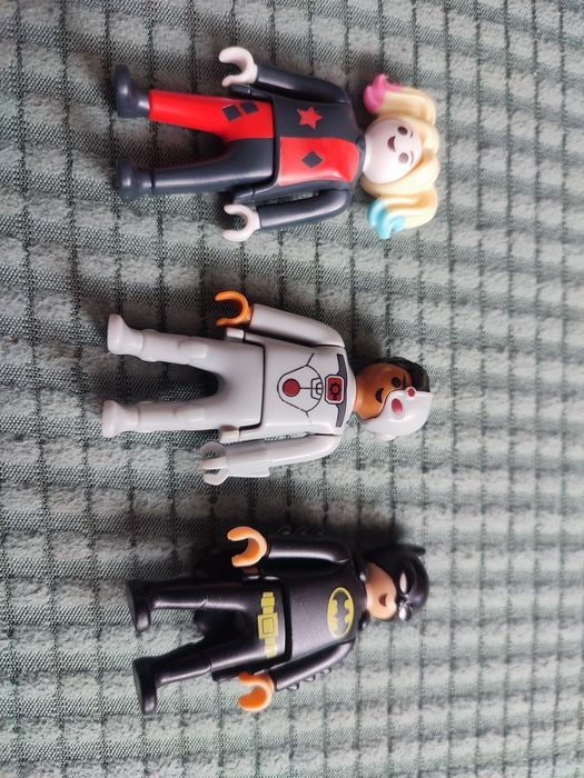 Обменяю или продам Киндеры супергероев kinder playmobil