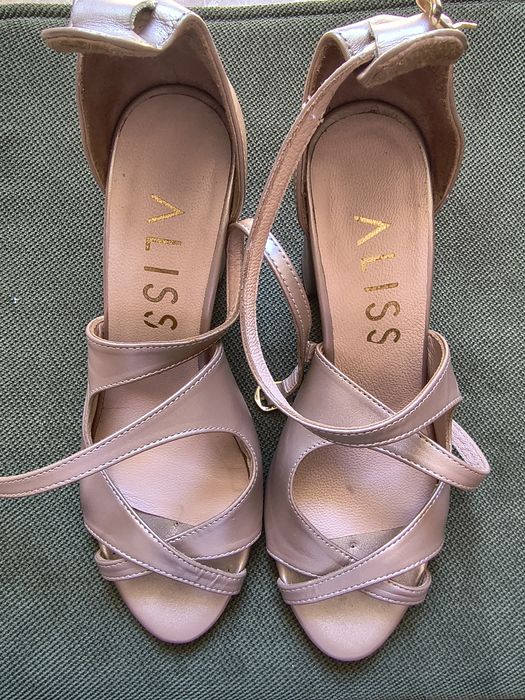 Sandale cu toc  8 cm