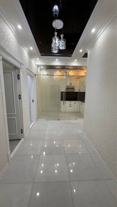 Продается 3х комнатная на 2 этаже Узбекистанская