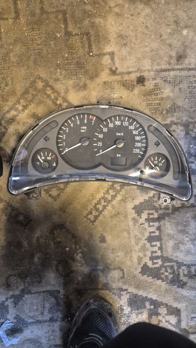 Оригинални Табла / Километраж за Опел Корса Ц 2000- 2005г