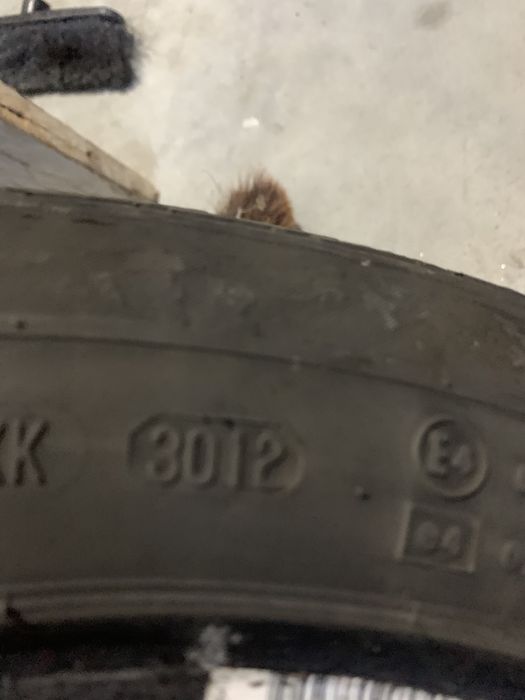 Anv m+s 185/60/15 Continental/Pirelli