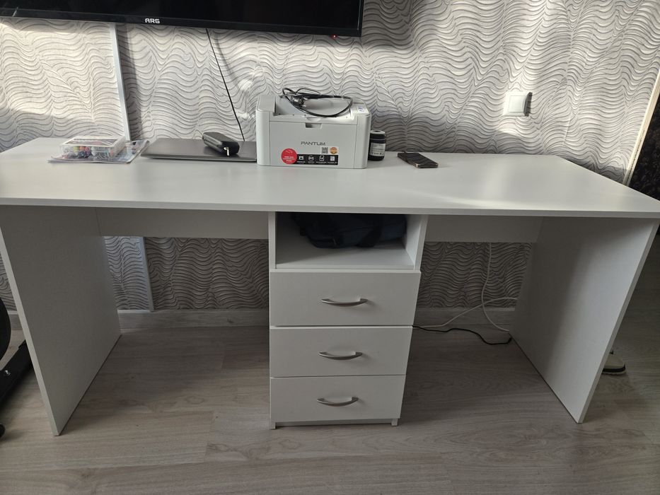 Продам стол парта