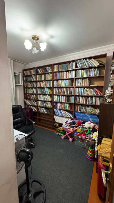 Продается квартира Юнусабад 18кв 3/1/4