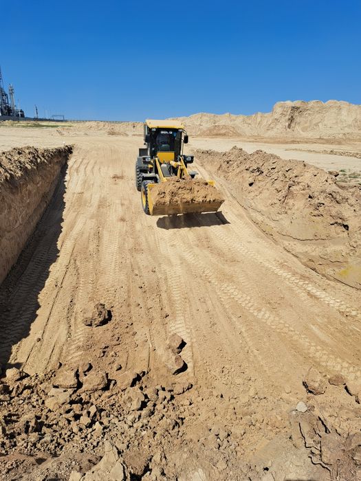 Услуга погрузчика малютка экскаватор145