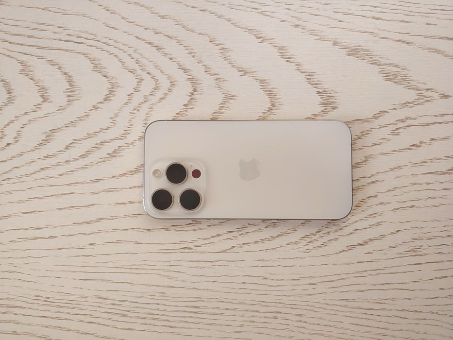 Продаю свой Iphone 15 pro