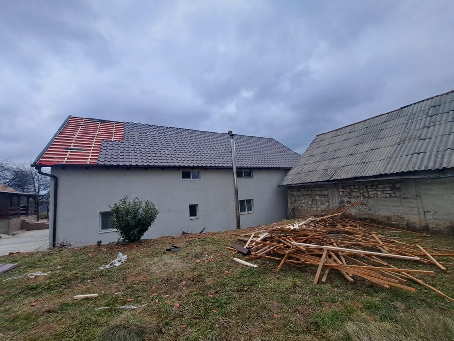 firmă de acoperisurii


1. Reparatii Acoperis,
2. Montaj orice