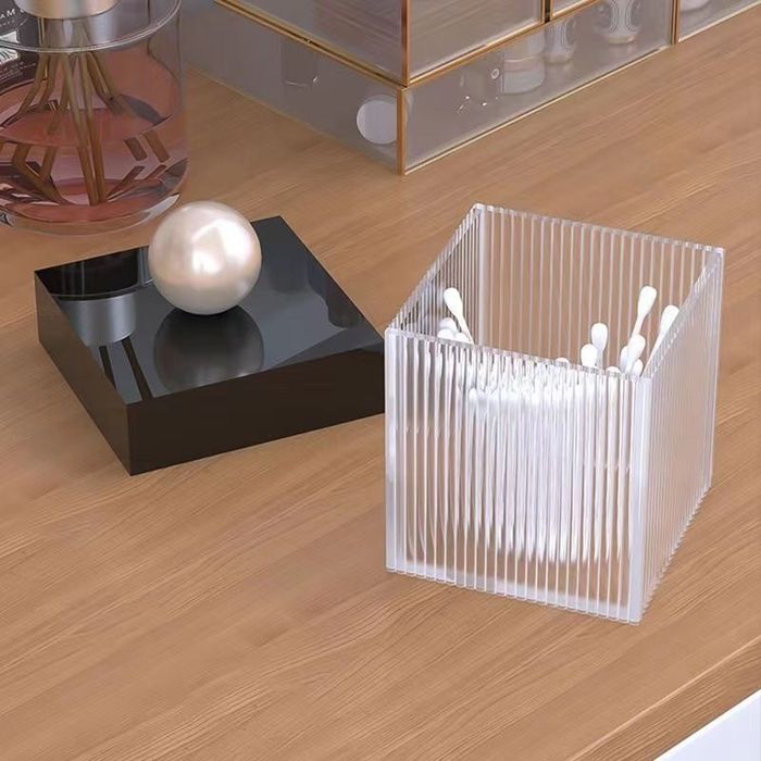 В наличии шкатулка