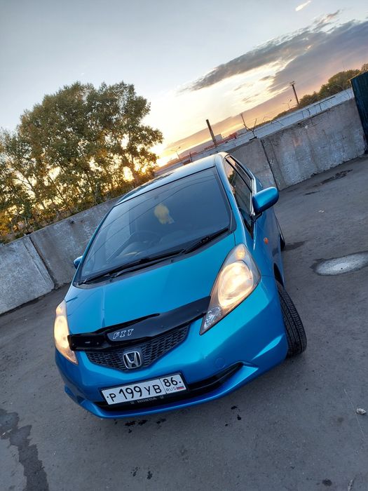 Продам Хонду фит