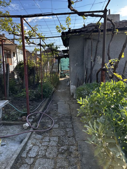 Продава се къща в град Елхово