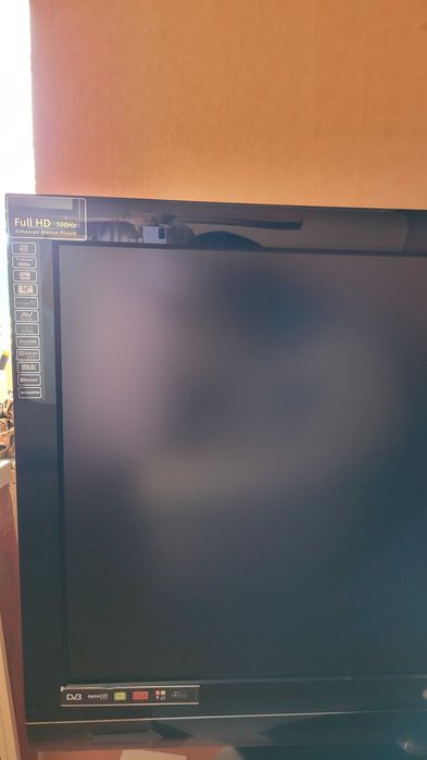 Продавам телевизор LG