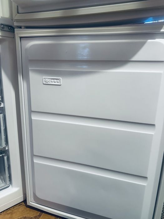 Combina frigorifica Whirlpool