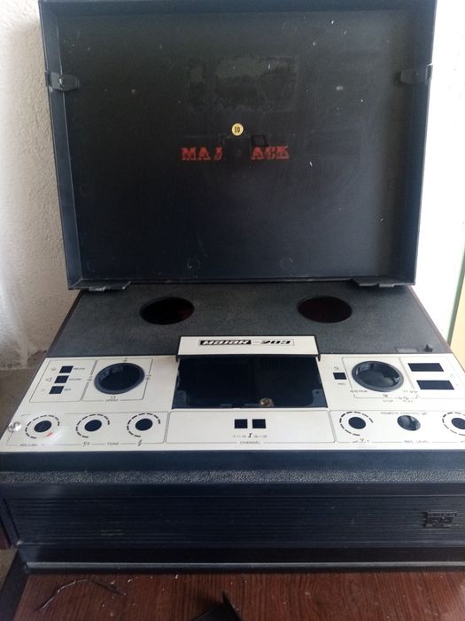 Vând carcase complete pentru RCS 002 și Mayak-203