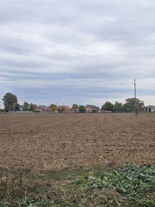 Teren intravilan 6700mp