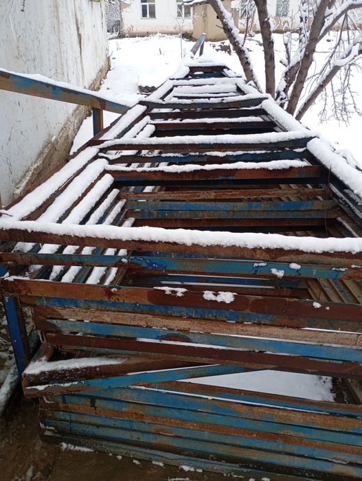 Uyga vauyga  navuslarga ishlatadigan ferma sotiladi