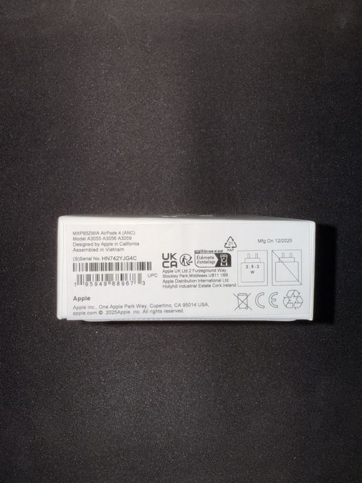 Airpods 4 ANC - folosite, ca noi