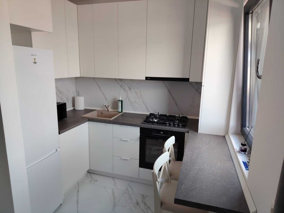 Apartament 2 camere str. Rezervelor + loc de parcare