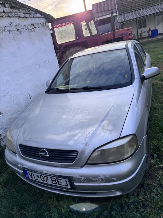 Opel astra…………….