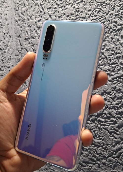 Huawei p30-Перфектен