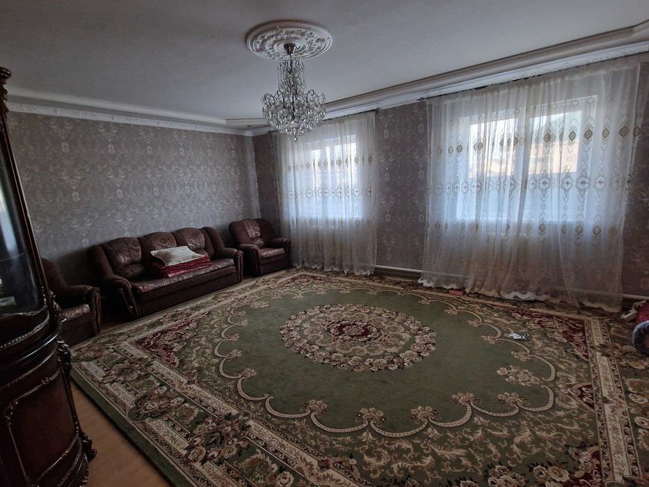 Жумыскер - вдоль трассы/дороги