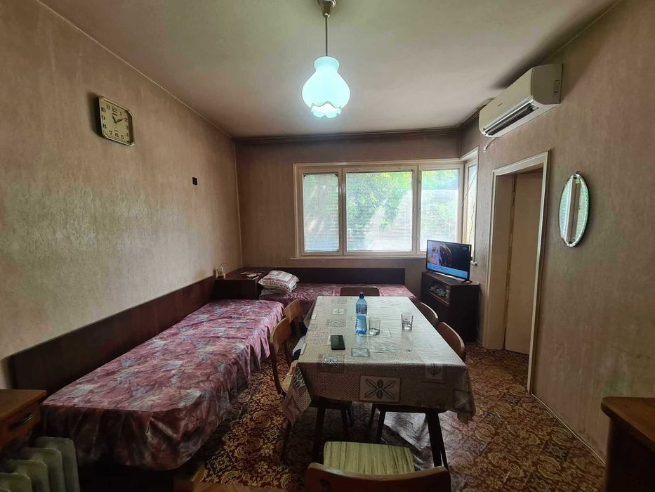 ТРИСТАЕН АПАРТАМЕНТ в центъра на град Хасково