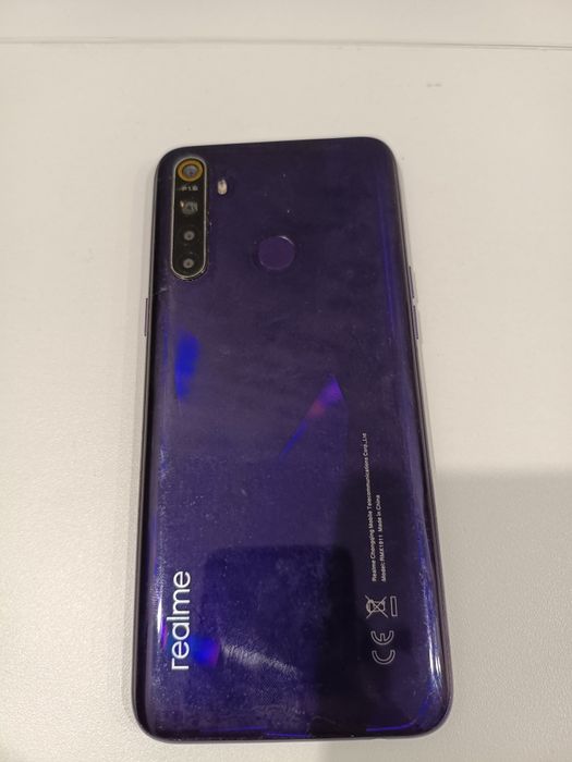 Смартфон Realme 5 4/128