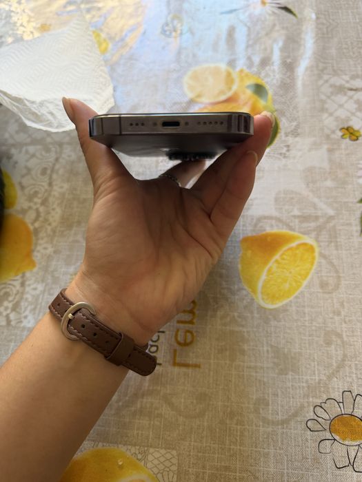 Iphone 14 pro dark purple