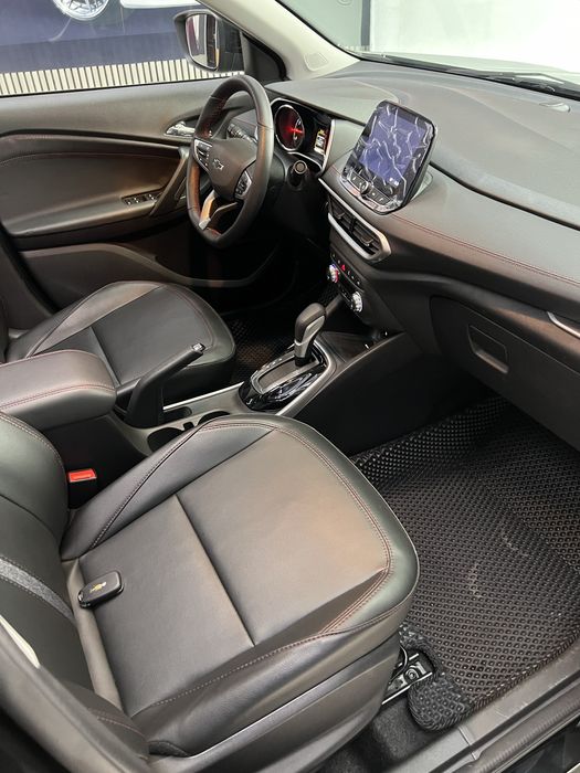 Tracker Premier Plus 2025