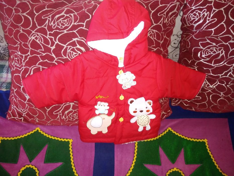 Продам детские вещи