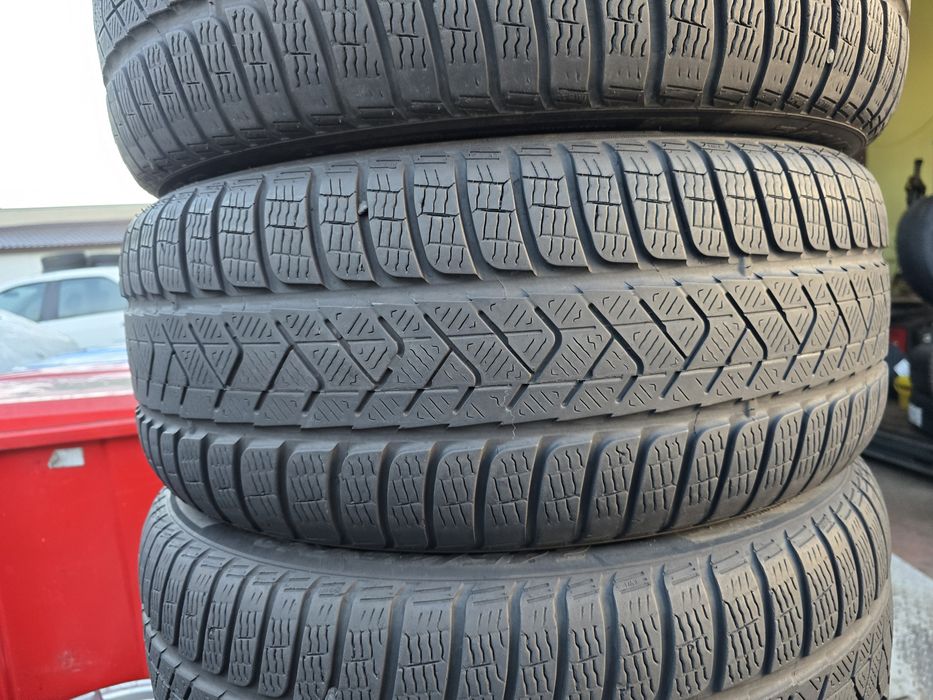 Anvelope iarna 245 45 19 Runflat