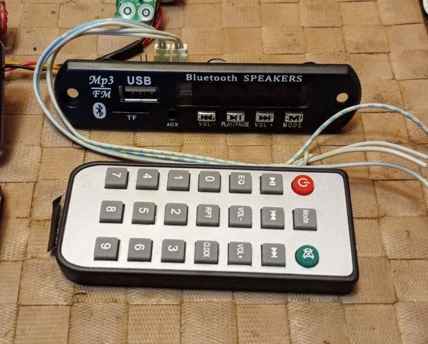 Vând echipamente Bluetooth Audio