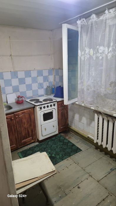 1/1/2. Спутник 1, Янгихает р. (Сергели). Дом деревянный. Метро - 700 м