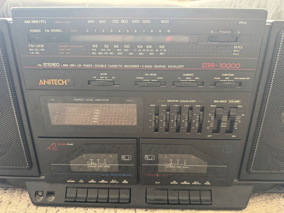 Винтидж касетофон Anitech STRR-10000 – радио работи