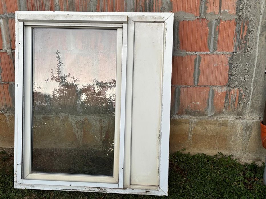 Geam termopan cu plasă de insecte