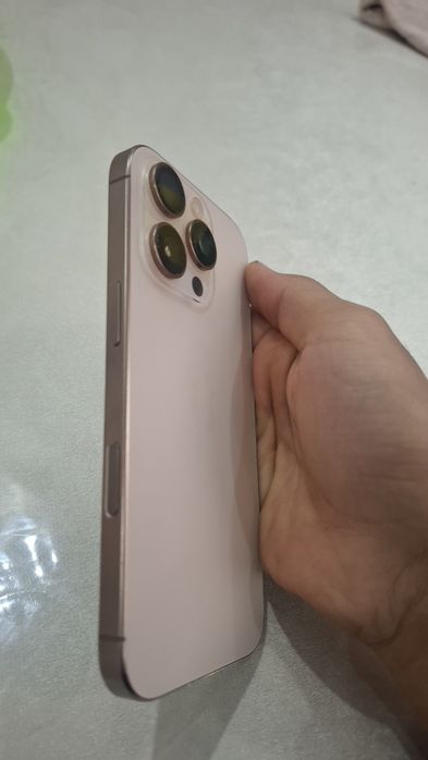 Iphone 16 pro sotiladi srochni