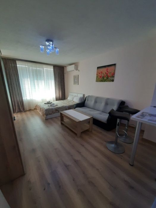 Луксозно обзаведено студио за краткосрочен наем в нова сграда Гербер 1