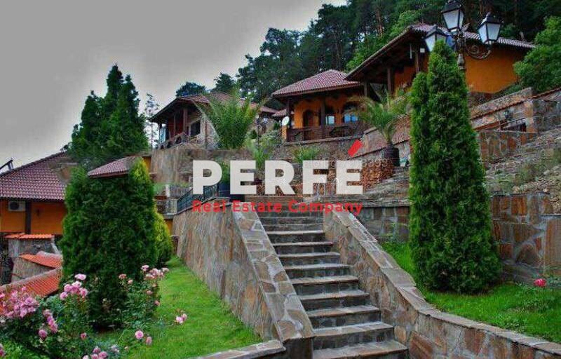 Хотел в Пазарджик, област-гр.Велинград площ 1500 цена 970000