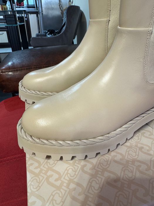 Liu Jo- дамски ботуши 40 номер