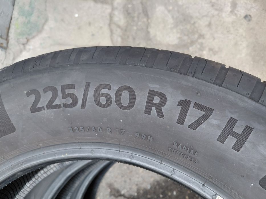 225/60/17"Continental 4бр.гуми.